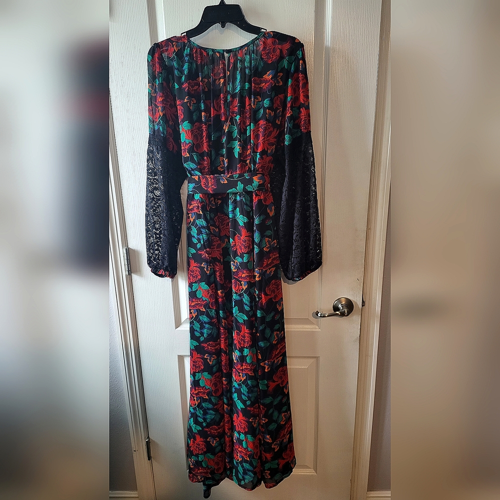 Long sleeve dress with black slip